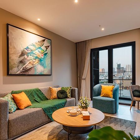 Luxury 2 Or 3Br Apartment In Dist 1 N Pool, Gym, Airport Pickup Хошимин Екстериор снимка