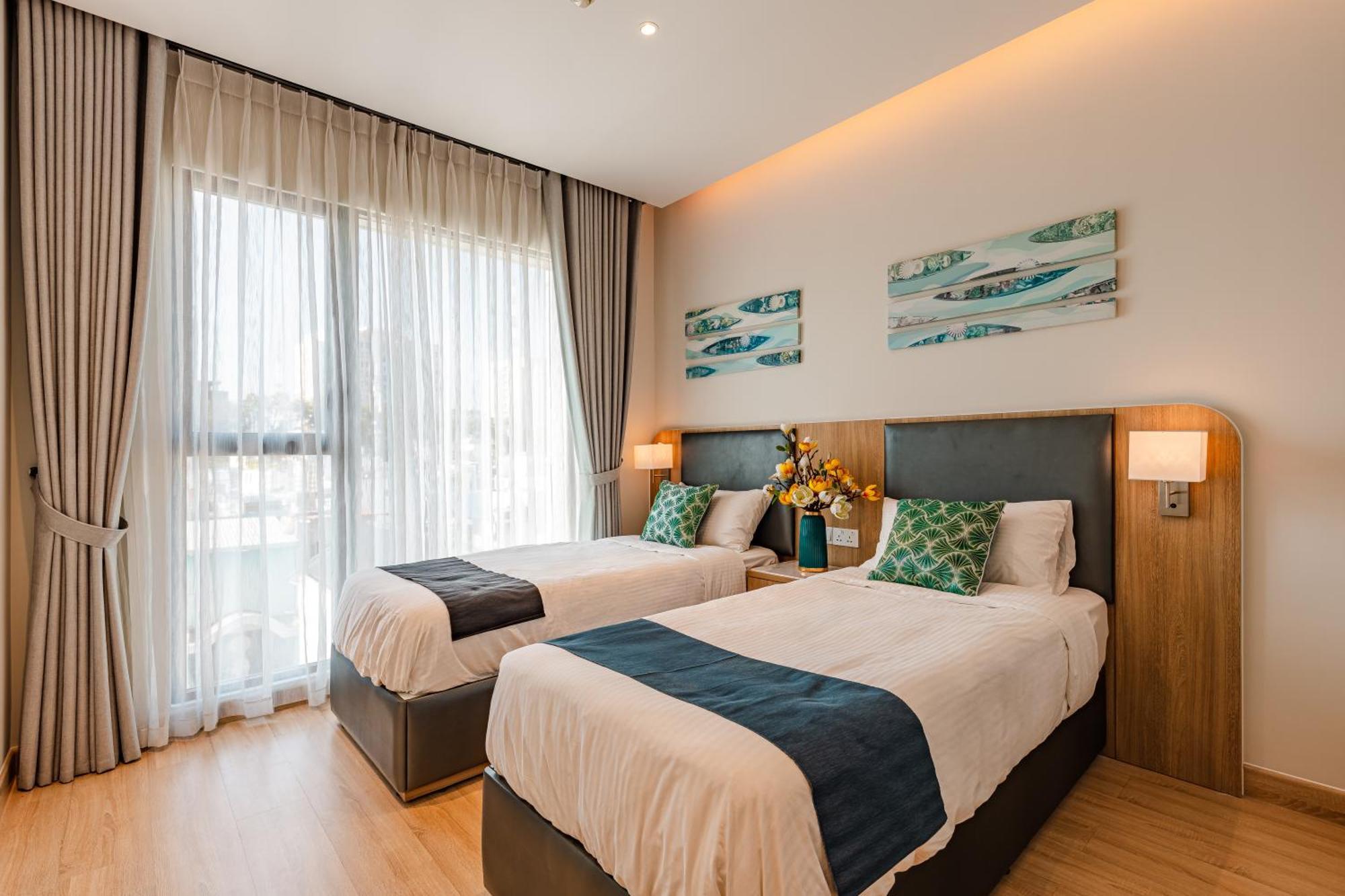 Luxury 2 Or 3Br Apartment In Dist 1 N Pool, Gym, Airport Pickup Хошимин Екстериор снимка